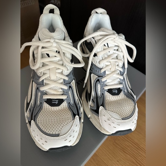 💯% Authentic! Brand New! Balenciaga X-Pander size 38 - Picture 2 of 8